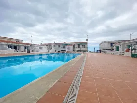 Bungaló eladó a  oldalon. Teba, Spanyolország