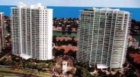 Plat te koop in Aventura, Verenigde Staten