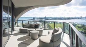 Płaski Downtown Doral  USA