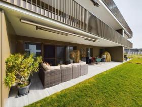 Ground floor apartment for sale in Winkel, Switzerland