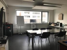 Office space for rent in Auw, Switzerland