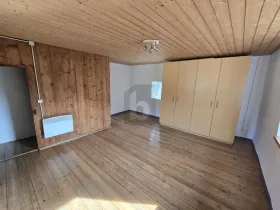 一戸建て マルヴァーリア  スイス