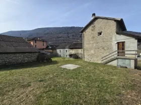 一戸建て マルヴァーリア  スイス