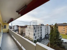 Квартира на верхнем этаже для продажи в Гренхен, Швейцария