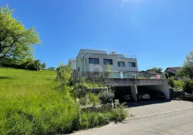 Tomannsbolig til salgs i Erlinsbach, Sveits