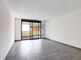 Lapos eladó a  oldalon. Bellinzona-Monti di Artore, Svájc