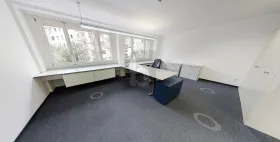 Espace de bureau pour le loyer à Bâle, Suisse