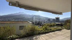 Квартира с террасой в аренду в Хорв, Швейцария