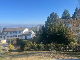 Doppelhaushälfte zu vermieten in Forch, Schweiz
