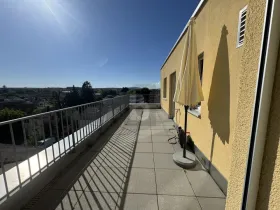 Penthouse para alugar em Opfikon, Suíça