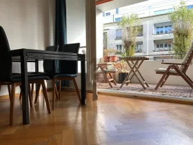 Gulv Leilighet  til leie i Bern, Sveits