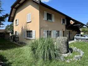 Rijtjeshuis te koop in Domdidier, Zwitserland