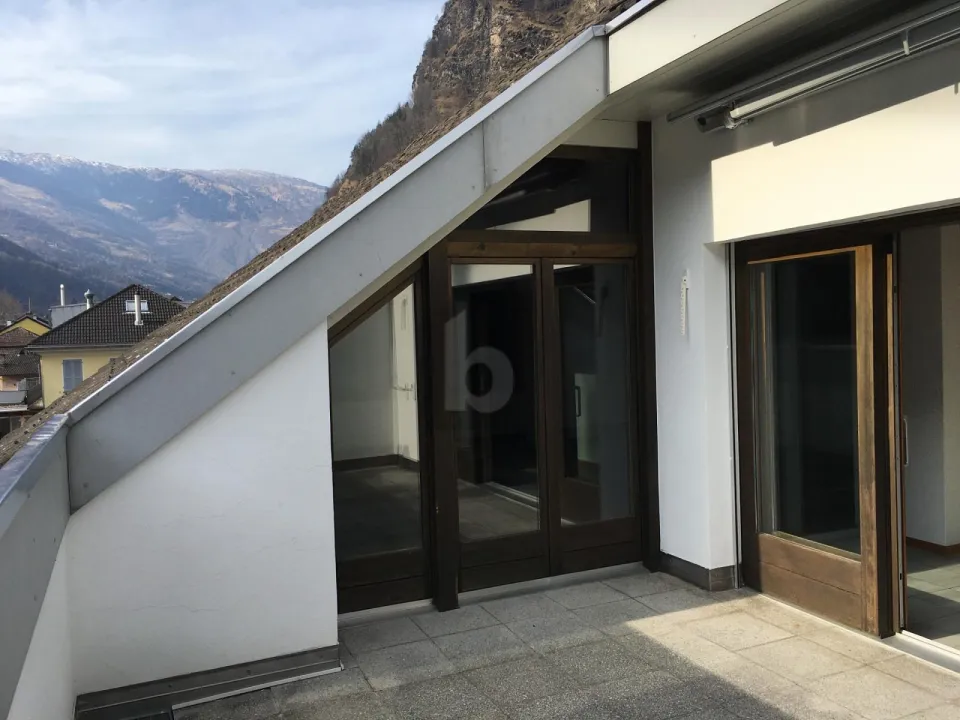 Floor Apartment Dongio for rent Switzerland
