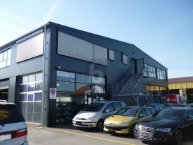 Immeuble de bureaux pour le loyer à Chavornay, Suisse