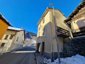 Дом на одну семью Аквила Продажа Швейцария