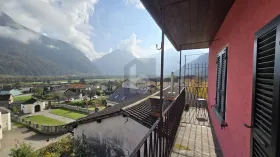 Odvojena kuća Gnoska Prodajem Švicarska