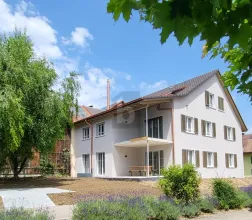 Erdgeschosswohnung zu vermieten in Küttigen, Schweiz