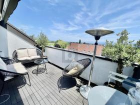 maisonette in vendita a Coppet, Svizzera