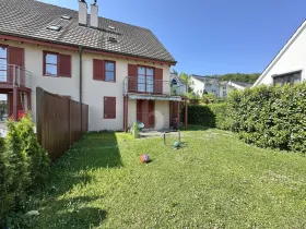 ikerház kiadó a  oldalon. Pratteln, Svájc