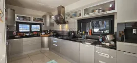 一戸建て コーレンドリン  スイス