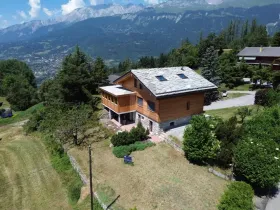 Charlet en venta en Linse, Suiza