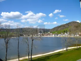 Apartman na potkrovlju za najam u Le Pont, Švicarska