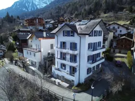 公寓住宅 待售 于 马雷科特斯, 瑞士