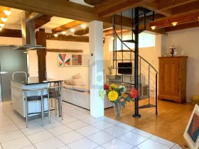 Mehrfamilienhaus zu verkaufen in Uhwiesen, Schweiz
