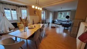 Gulv Leilighet  til leie i Münster-Aux Arsattes, Sveits