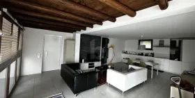 apartamento andar à venda em Stabio, Suíça