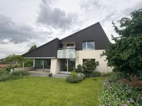 Vivienda unifamiliar en alquiler en Bachenbülach, Suiza
