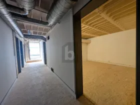 Store for rent in Bubikon, Switzerland