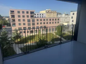 Gulv Leilighet  til leie i Yverdon-les-Bains, Sveits
