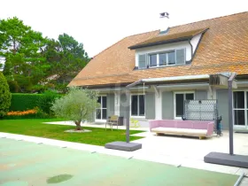 Vrijstaand huis te koop in Founex, Zwitserland