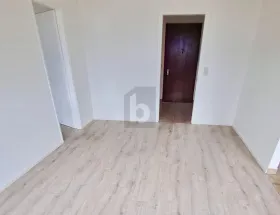 apartamento andar à venda em Contone, Suíça