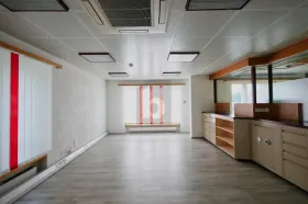 Espacio de oficina en alquiler en Büsserach, Suiza