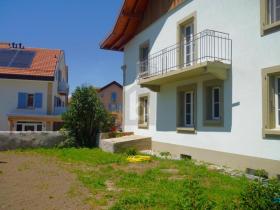 Begane grond flat te huur in Suchy, Zwitserland