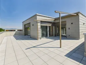 Penthouse kiadó a  oldalon. Pfaffnau, Svájc