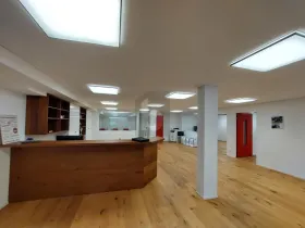 Espaço de escritório para alugar em Schattdorf, Suíça