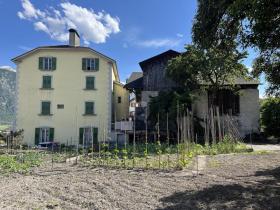 Lakótelep, Apartmanház eladó a  oldalon. Chamoson, Svájc