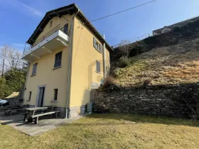 Földszinti lakás kiadó a  oldalon. Roveredo (GR), Svájc