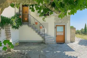 Semi-detached house for rent in Choulex, Switzerland