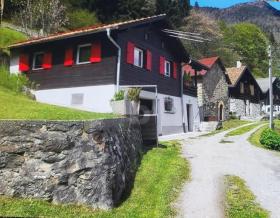 Charlet en vente à Quinto, Suisse