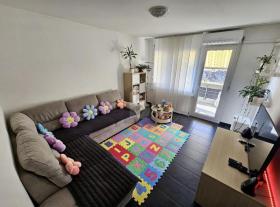 Kat Apartman za prodaju u Giubiasco, Švicarska