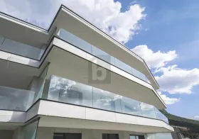 Etagenwohnung zu vermieten in Capolago, Schweiz