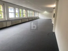 Kantoorruimte te huur in Zürich-Seebach, Zwitserland