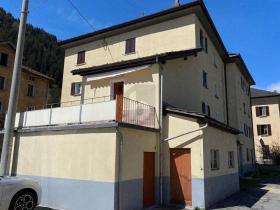 Floor Apartment Ambrì for sale Switzerland