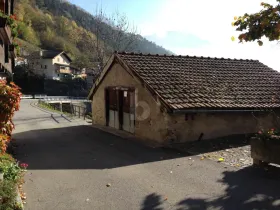 Charlet en vente à Faido, Suisse