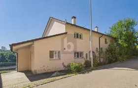 casa bifamiliare in vendita a Sciaffusa-Breite, Svizzera