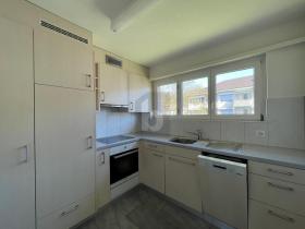 Apartamento en alquiler en Neuhausen am Rheinfall, Suiza